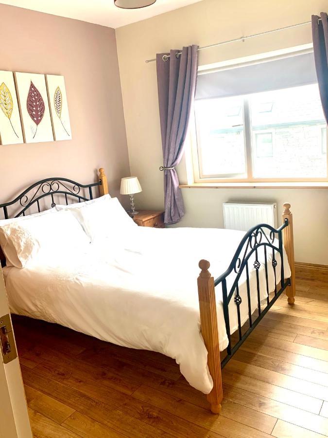 Wild Atlantic Way Cottage Dooagh Exterior foto
